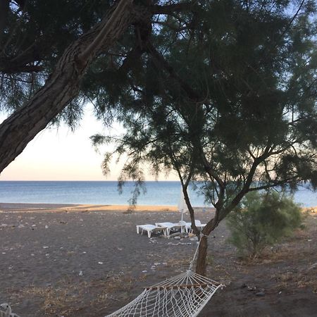 Vamare Beachfront House Генади Екстериор снимка